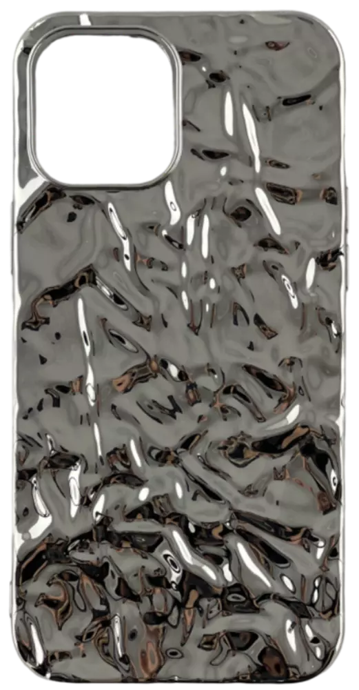Блестящ и наситен сребърен калъф за iPhone със силно текстурирана повърхност, динамично отразяваща светлината на тъмен фон
